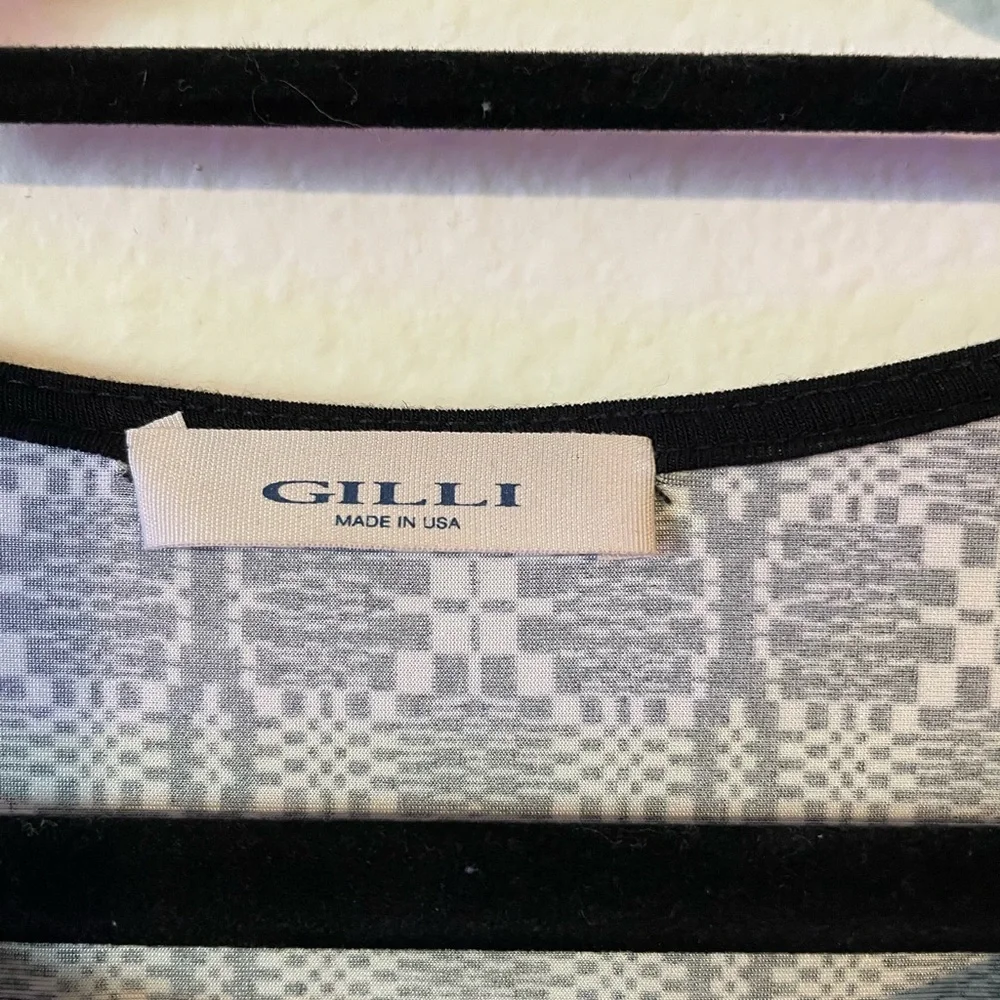 Gilli Patterned Dress - Picture 4 of 4